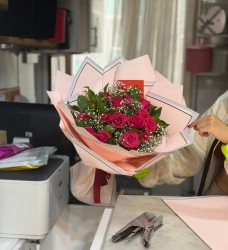 12 Adet Kırmızı Gül Buketi